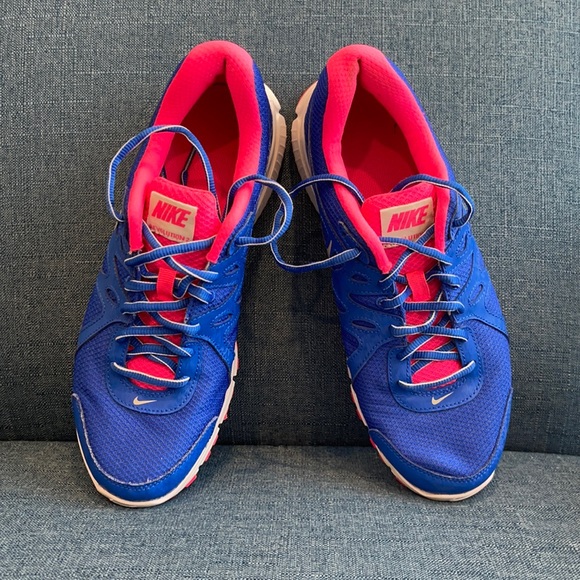 Nike sneakers - Picture 1 of 5